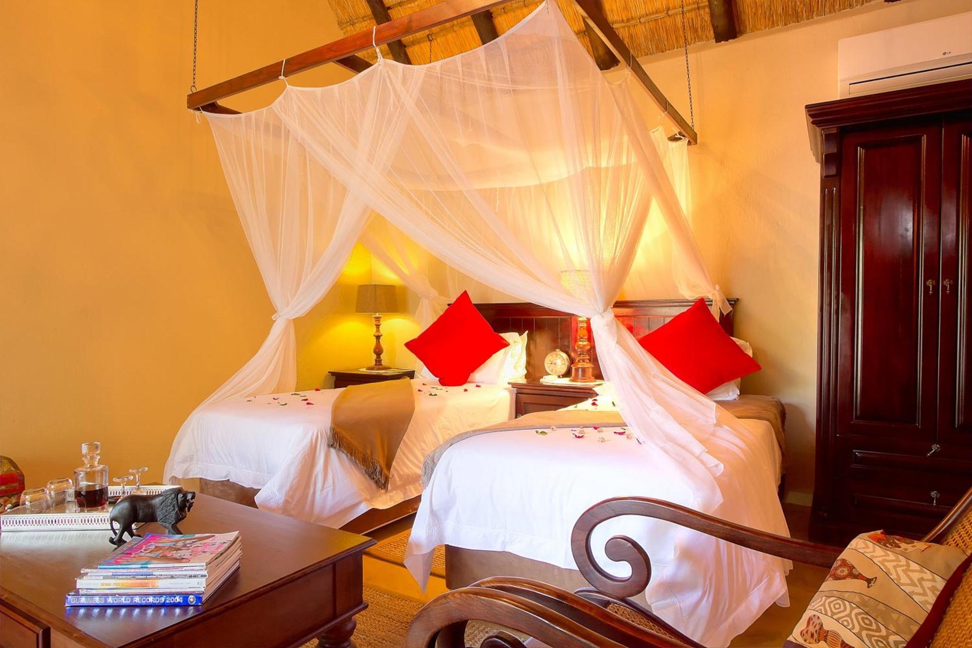 Mvuradona Safari Lodge Marloth Park Szoba fotó